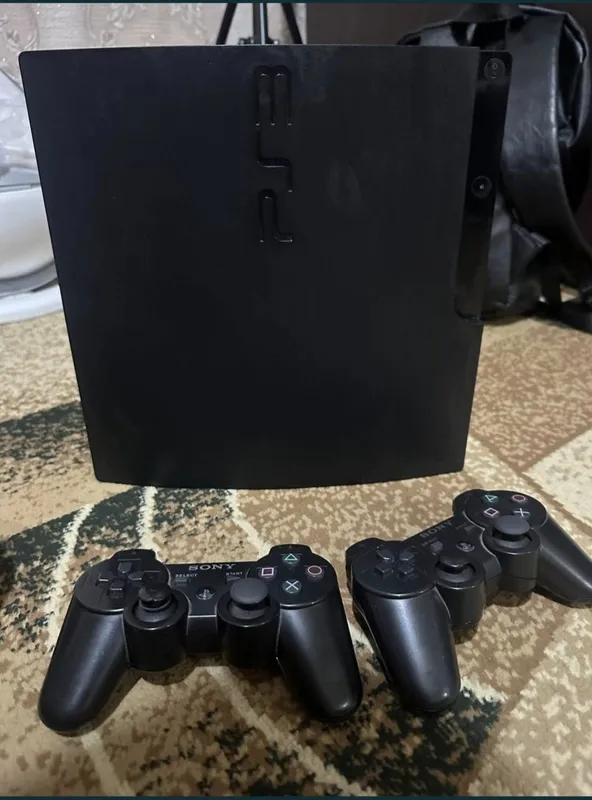 Playstation 3 Slim sotiladi 4 ta pult bilan — фото 1