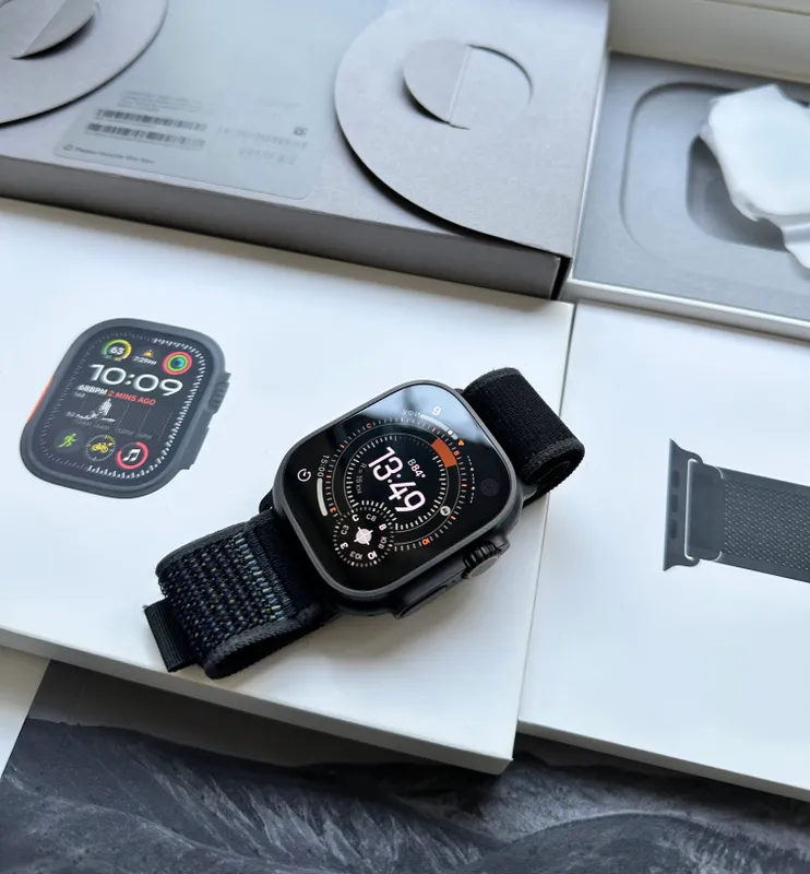 Apple Watch Ultra(2) Black Titanium 49mm