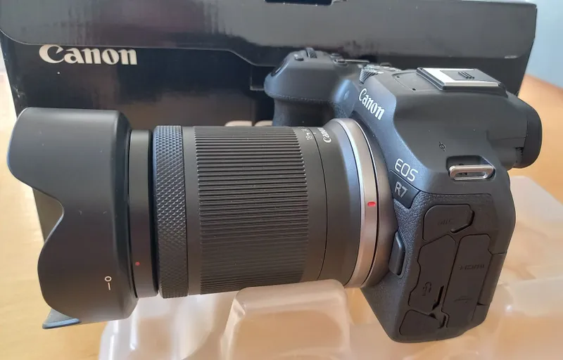 Ganon EOS R 7 fotoapparat sotiladi 7 Ganon EOS R 7 fotoapparat sotiladi 7
