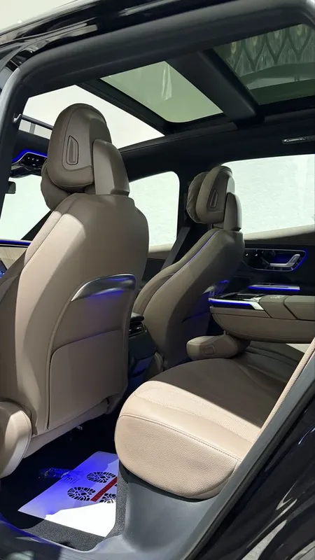 Mersedes EQE 500 SUV 5 Mersedes EQE 500 SUV 5