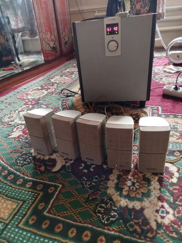 microlab колонка 1
