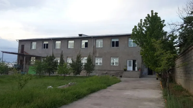 Нежилой 20 сути ва 1200 м² сотила Вариант гаплашамизди