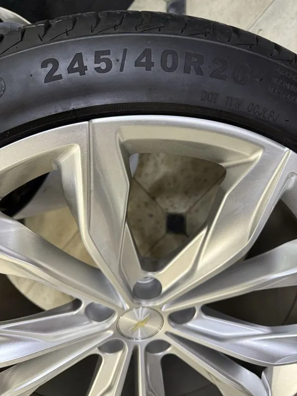 Malibu 2 original 20 R. 2 Malibu 2 original 20 R. 2