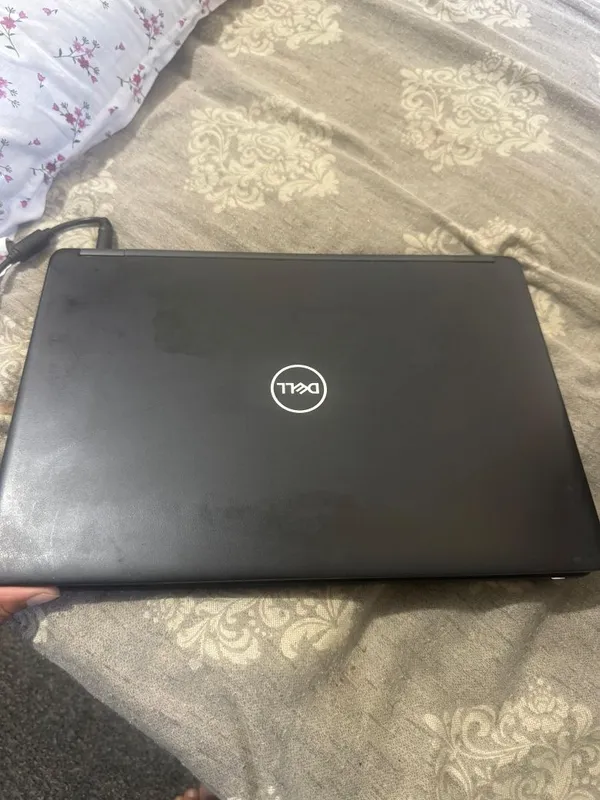 Dell laptop intel core i5... 8GB/256GB — фото 2