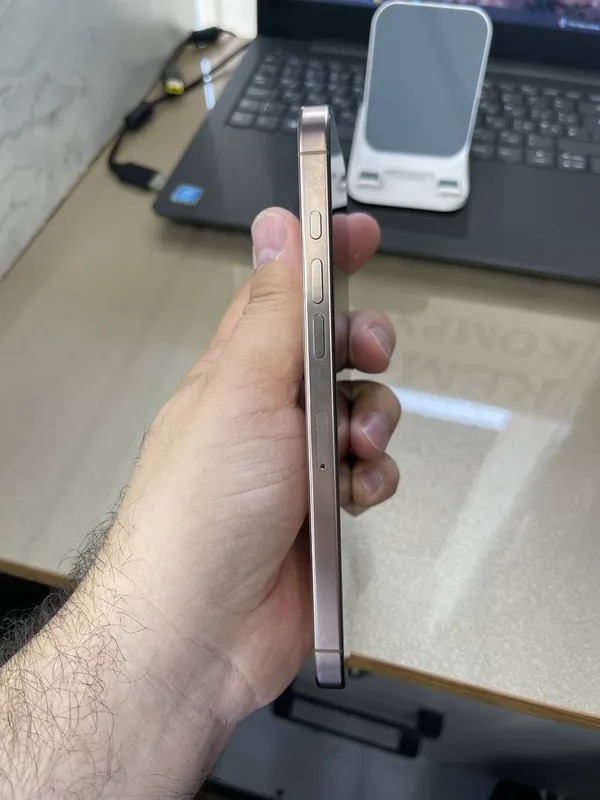 iPhone 16 Pro Max 256GB Desert 4