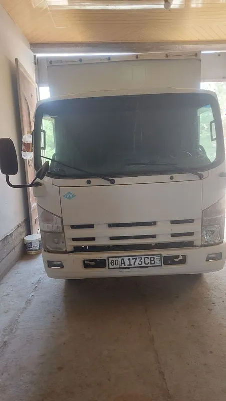 isuzi yuk aftomashinasi tez va arzon sotiladi 2 isuzi yuk aftomashinasi tez va arzon sotiladi 2