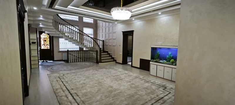 Katta Hasanboyda fayzli hovli sotiladi 6 sotix 3 Katta Hasanboyda fayzli hovli sotiladi 6 sotix 3