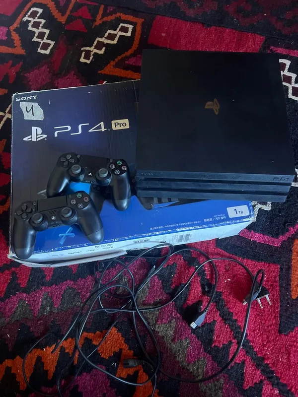 Playstation 4 pro — фото 2