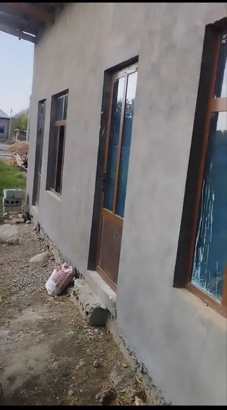 Uy sotiladi srochna