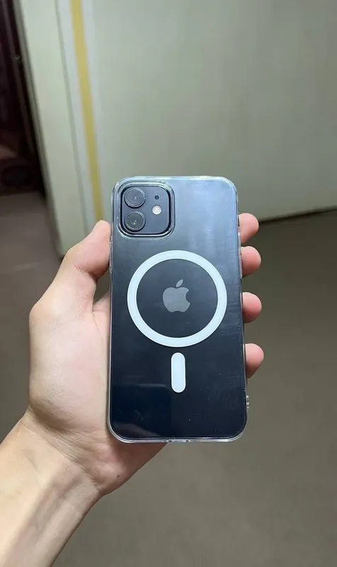iPhone 12, ёмкость аккумулятора 77% 3 iPhone 12, ёмкость аккумулятора 77% 3