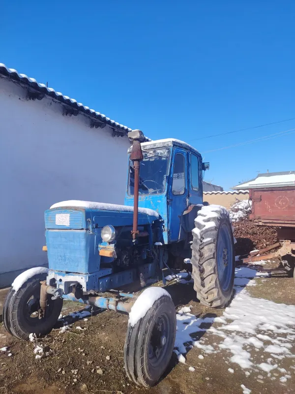 Трактор тличка т28. — фото 1