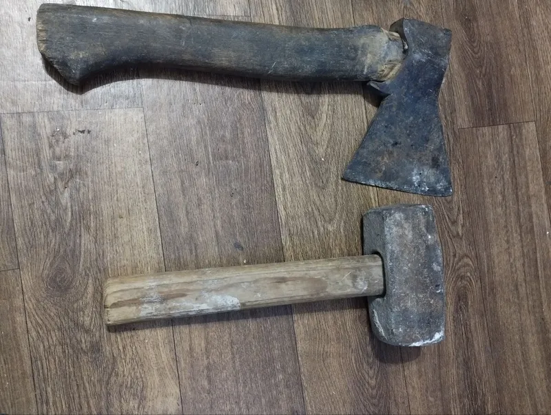 Продам топор и кувалду