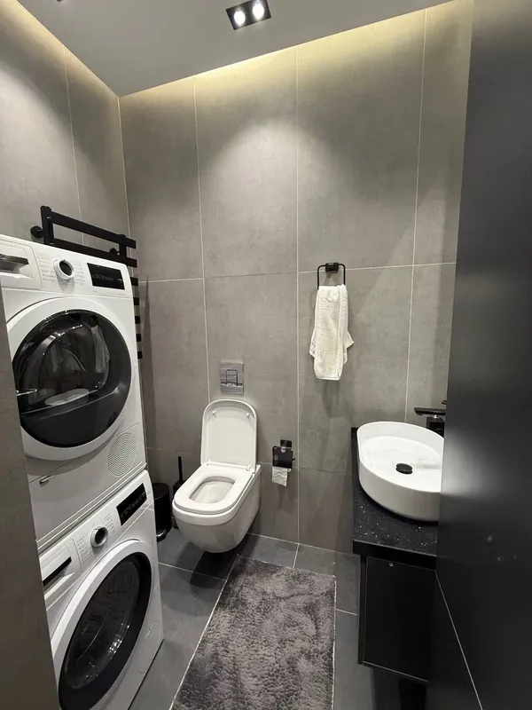 Сдается квартира  2/5/18 Московские высотки  150м² 8