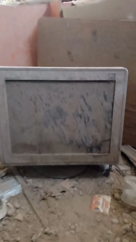 Kompyuter monitor 1