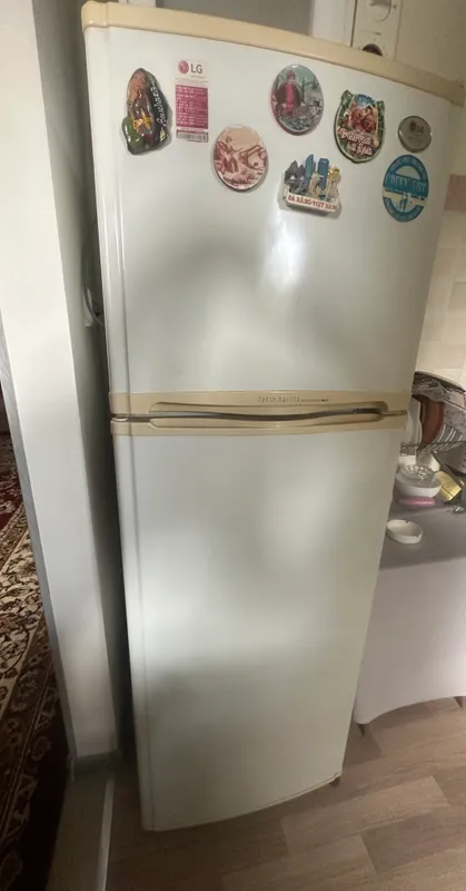 Продам холодильник 1 Продам холодильник 1