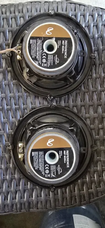 Продаю 2 пары колонок infinity и pioneer 16 см 1 Продаю 2 пары колонок infinity и pioneer 16 см 1