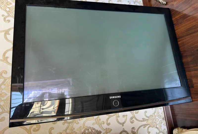 Телевизор Samsung 2