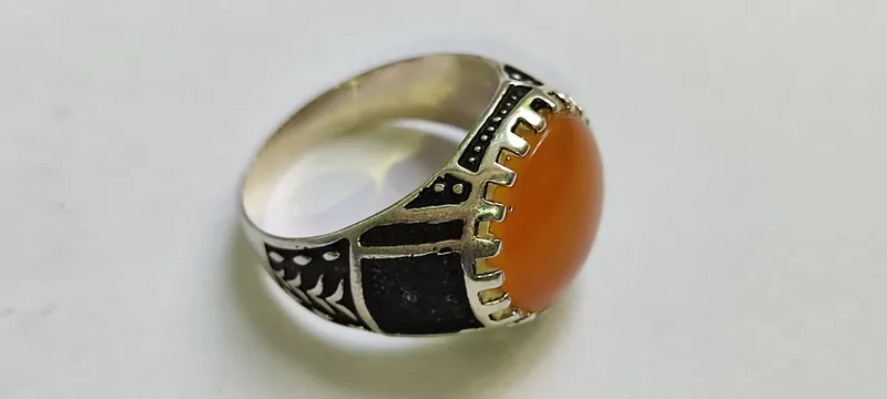 Кольцо серебряное с камнем ЯНТАРЬ