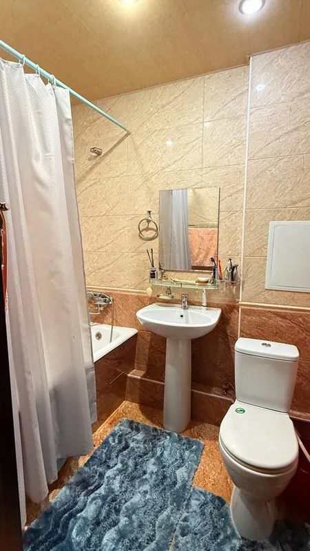Chilonzorda 3 xonali kvartira sotiladi 8