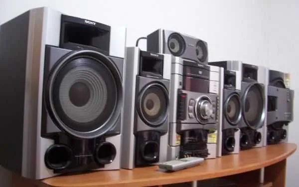 Музыкальный центр SONY MHC-GN1100D