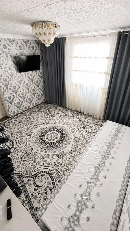 Karmana tuman markazidagi yangi yo'ldagi Katej 8