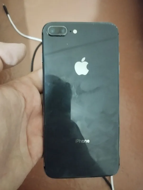 Iphone 8 puls 64 — фото 1