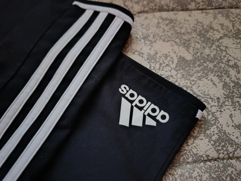 Спортивные шорты мужские Adidas 1