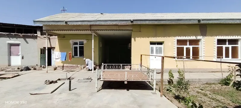 7 sotixlik xovli sotiladi vokzal hududidan. — фото 1