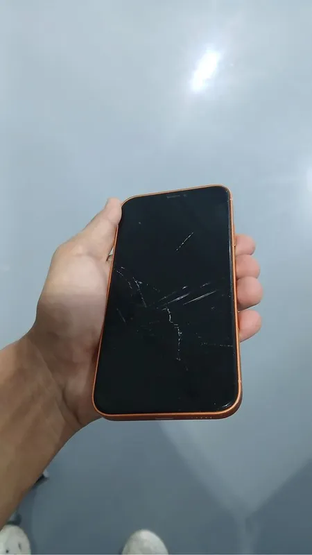 iPhone Xr 3 iPhone Xr 3