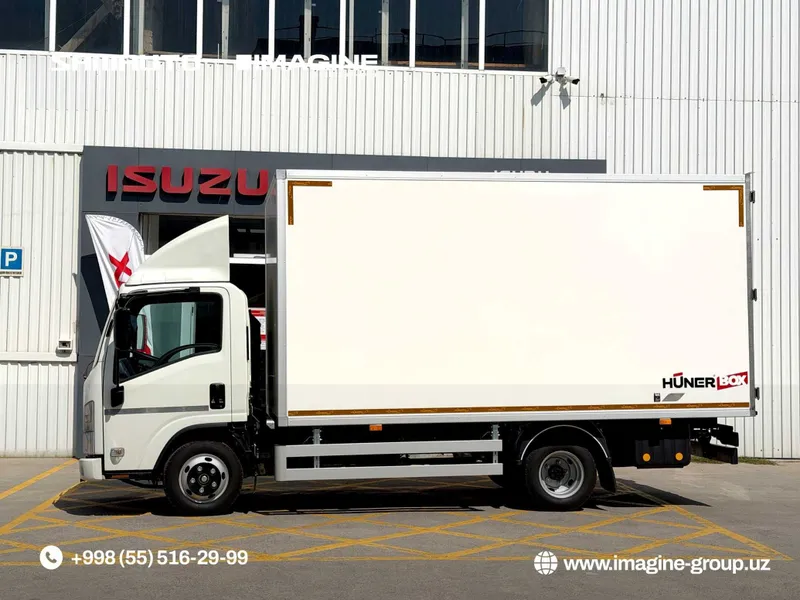 Изотермический фургон на базе шасси "ISUZU NMR77H" 4