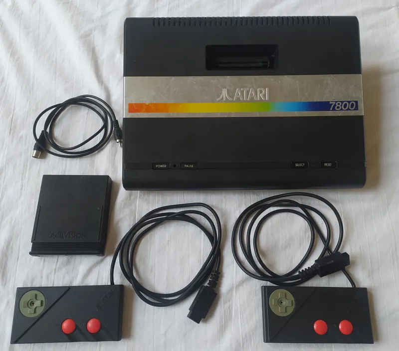 ATARI 7800 ЛЕГЕНДАРНИЙ КОНСОЛ 80 ГОДА