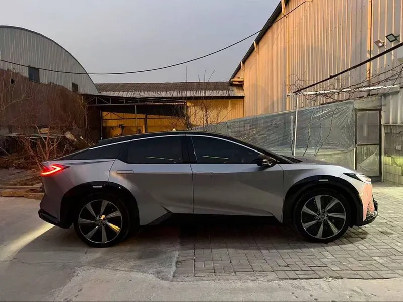 Toyota bz5 pro+ 550km 2025 йил — фото 1