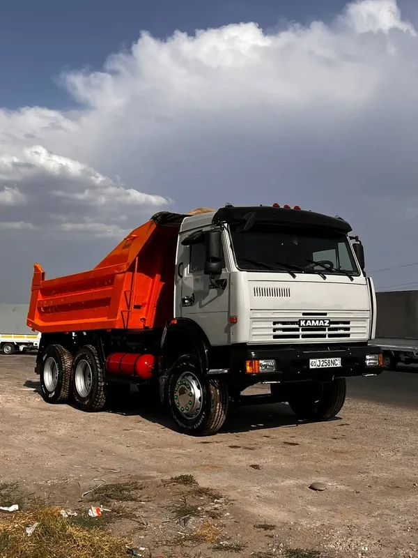 Kamaz sotiladi yili 1996 hamma joyi qlingan 360 kamera 2