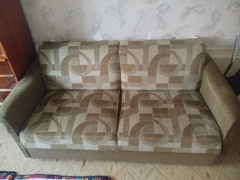 продается диван раскладной ширина 1,6 м