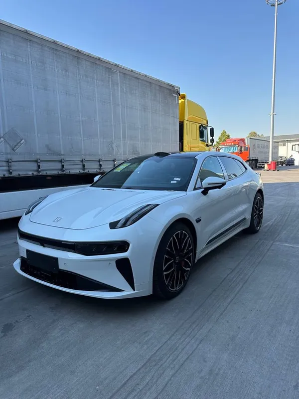 Zeekr 001 you z sport 2025 2 Zeekr 001 you z sport 2025 2