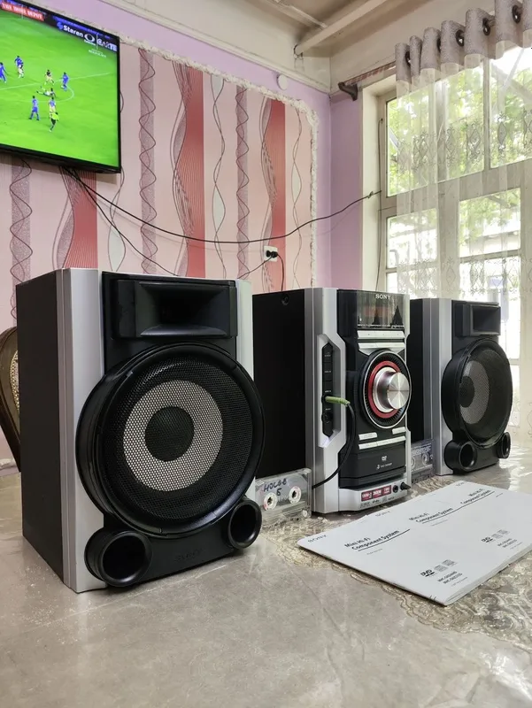 Muzikalniy sentrlar va 5.1 sistema hamda pultlar va kalonkalar bor — фото 1