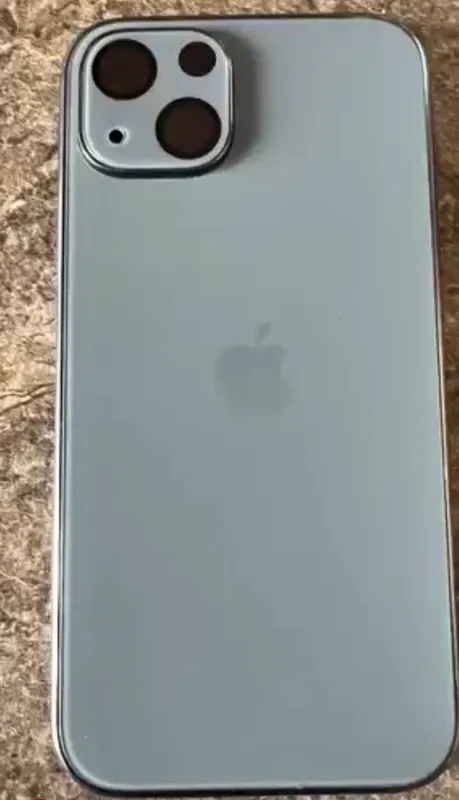 Для модели iPhone 13 (3 вида чехлов) от 40 тысяч 1