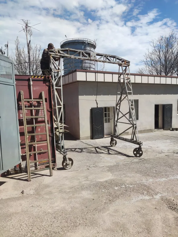 Продается кран моставой 3 тонник.