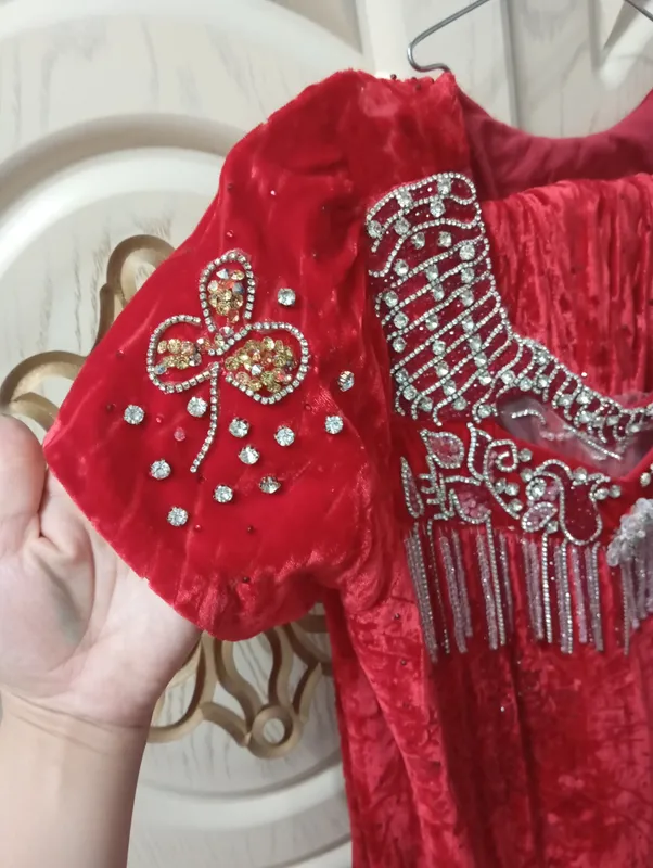 Женское платье 2 Женское платье 2