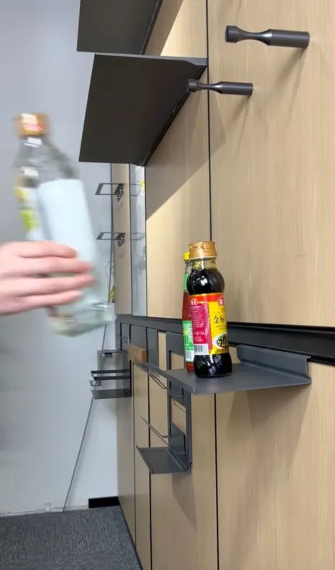 Skrytiy polka, stellaj, vitrina va garderob veshalkalari yasab beramiz 4
