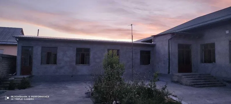 Gulistonda uy sotiladi. Srochna!!! 4 Gulistonda uy sotiladi. Srochna!!! 4