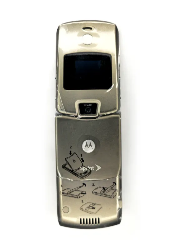 Motorola Razr V3m PERFECTUM ORIGINAL — фото 1 Motorola Razr V3m PERFECTUM ORIGINAL — фото 1