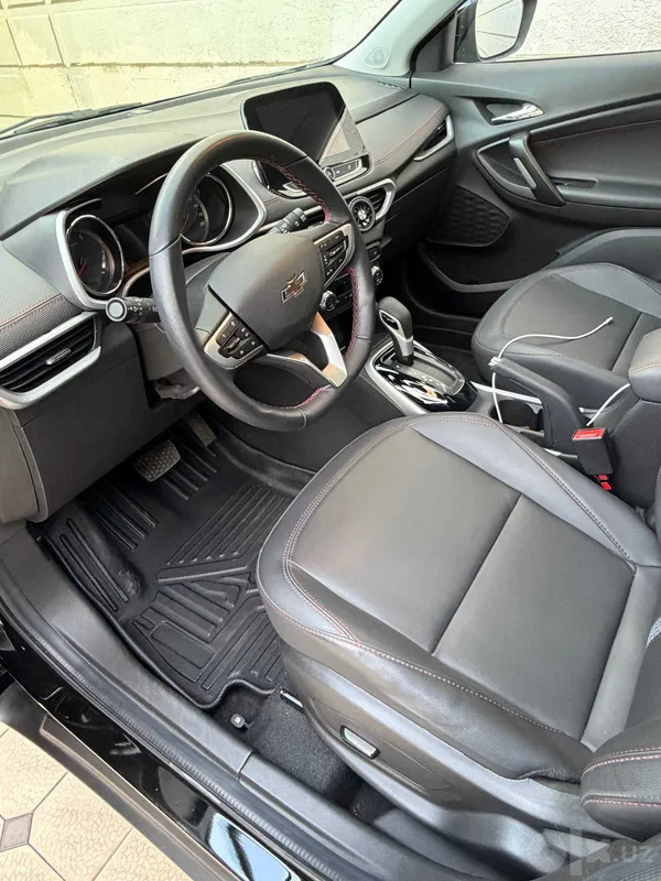 2025 Chevrolet Tracker 4 2025 Chevrolet Tracker 4