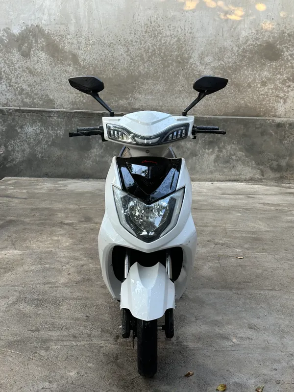 Skuter sotiladi 1