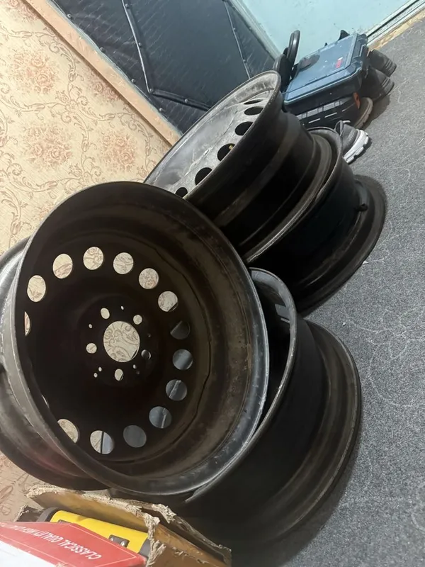 R17 temir diska bmw ga birga bir tushadi — фото 1