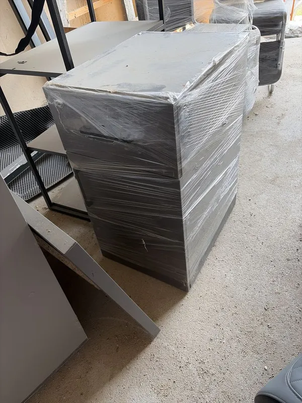 mebel ofis uchun resepsha ishlatil magan stolari ishlatilga — фото 7