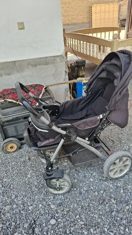 Kolyaska 300ming toza qib jonataman hozir changda turgan 1