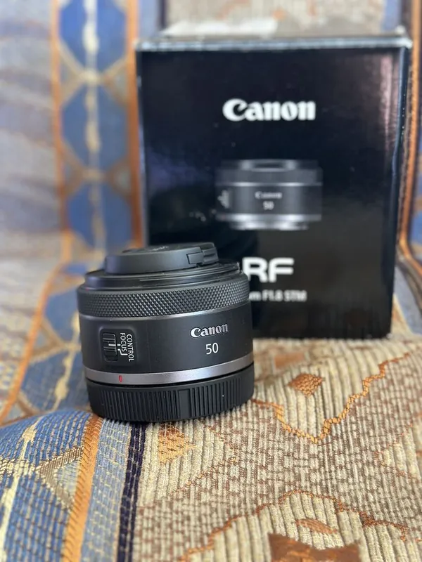 Canon rf 50mm 1.8 sotaman — фото 2