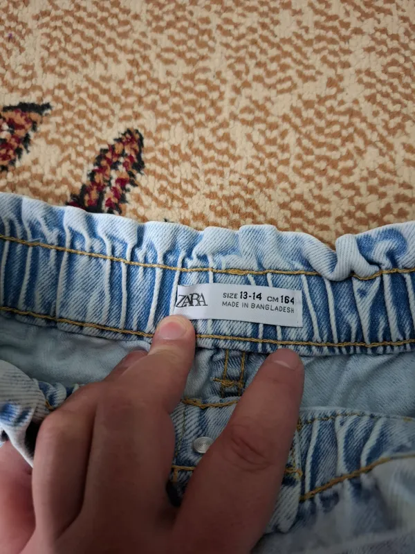 Джинсовые шорты ZARA на резинке. 3