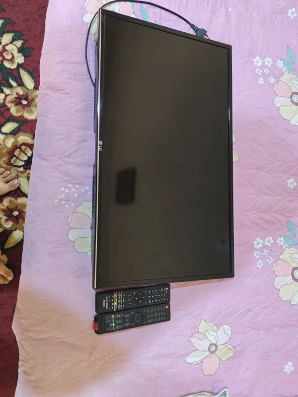 Телевизор сотилади LG холати яхши келиб куриб оласиз факат экран куйга — фото 2